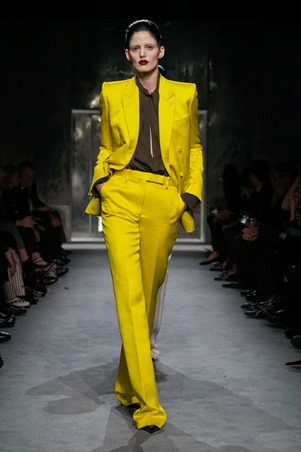 حيدر أكرمان يرسم ملامح توم فورد الجديدة: إغواء راقٍ بلمسات معمارية